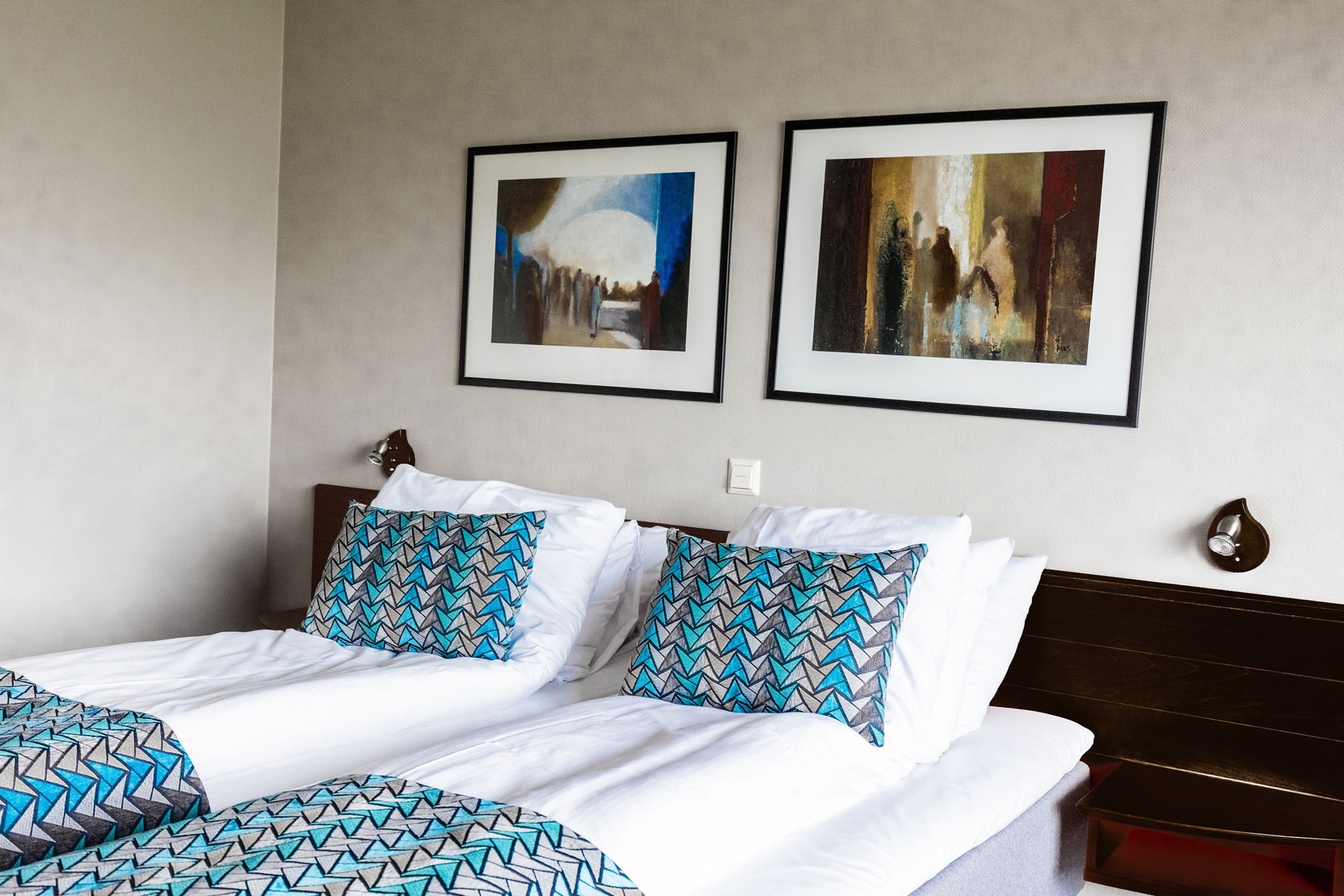 Standard room with mountain view 3